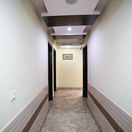 Hotel O Vedas Heritage Дели Экстерьер фото
