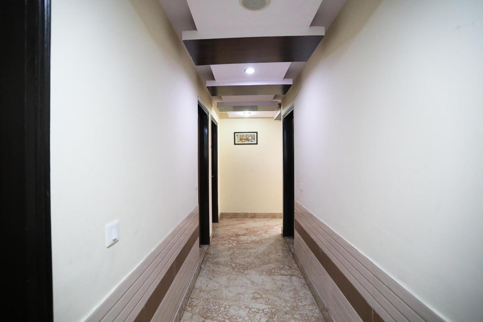 Hotel O Vedas Heritage Дели Экстерьер фото