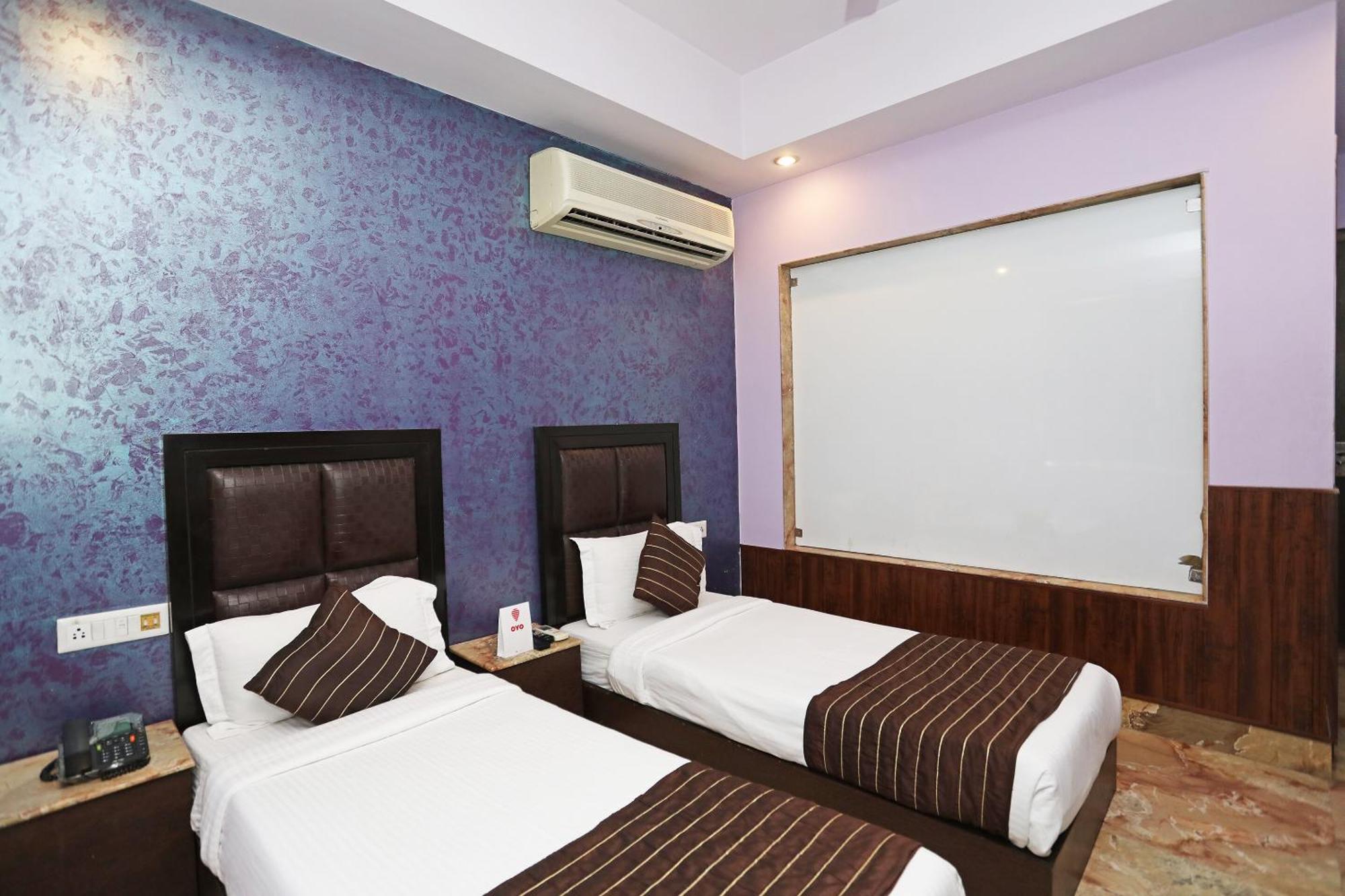 Hotel O Vedas Heritage Дели Экстерьер фото